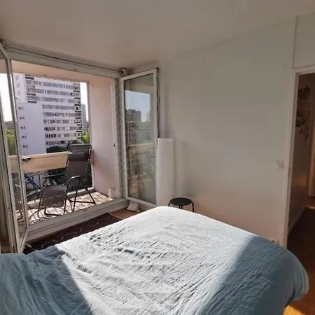 Grand Lumineux Apartamento *